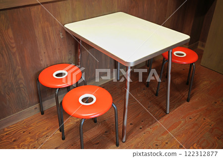 充滿昭和時代回憶的懷舊商店街 122312877