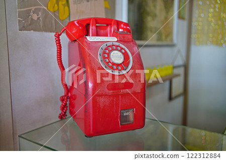 復古紅色電話 復古紅色電話 122312884