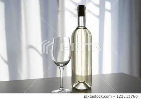 白葡萄酒 白葡萄酒 122313760