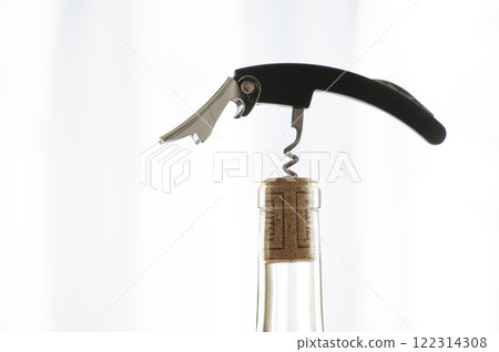 Open with a sommelier knife 122314308