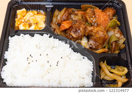 美味的中國菜，糖醋肉便當 122314977