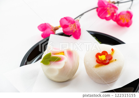Beautiful Japanese sweets: plum blossoms and peony flowers 122315155