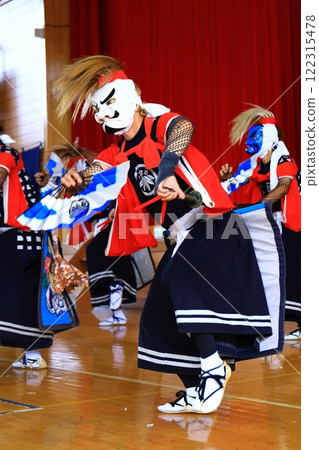 Iwate Prefecture Folk Performing Arts Performance: Onikenmai 122315478