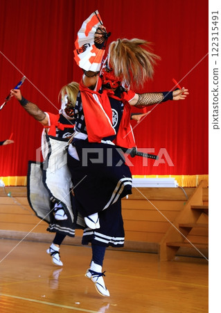 Iwate Prefecture Folk Performing Arts Performance: Onikenmai 122315491