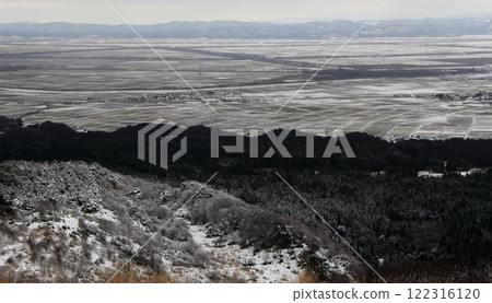 View towards Ogata Village from Mt. Kanpu 122316120