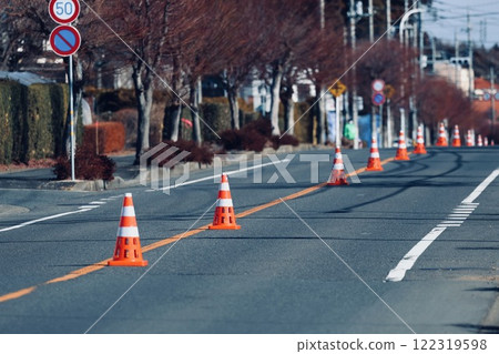 交通限制道路 交通限制道路 122319598