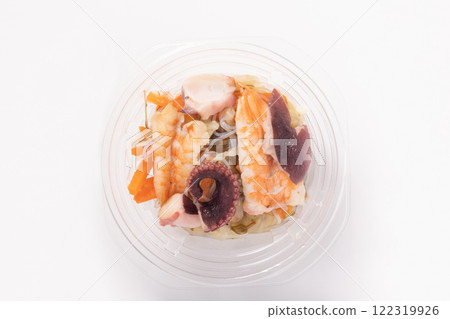 Octopus and shrimp salad with yuzu pepper and vermicelli 122319926