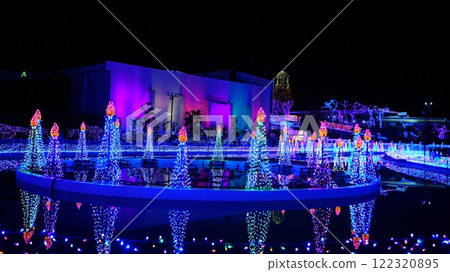 Yomiuriland 2025 with impressive colorful illuminations 122320895