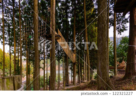 Scene from the adventure facility with a view of Midorikawa Dam Lake, "Forest Adventure Misato" (Misato Town, Kamimashiki District) 122321227