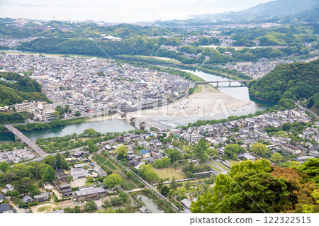 5 月，從日本山口岩國城堡眺望 122322515