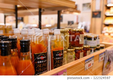 店內景觀（當地食材、特產）「大和通潤橋IC前的道之站通潤橋」上馬敷郡大和町 122324597