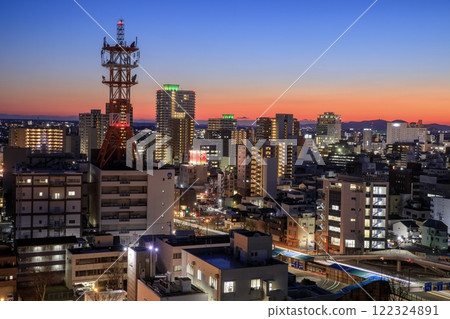 Evening view from the observation lobby of Toyohashi City Hall, Toyohashi City 122324891