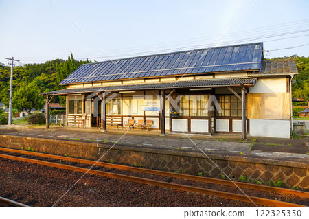 Nagato Oi Station (San'in Main Line, JR West) Nagato Oi Station (San'in Main Line, JR West) 122325350