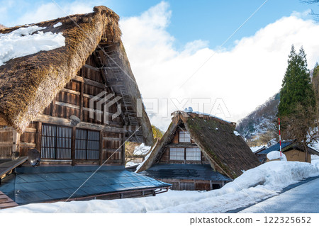 富山縣五箎山菅沼合掌造村，冬天 122325652