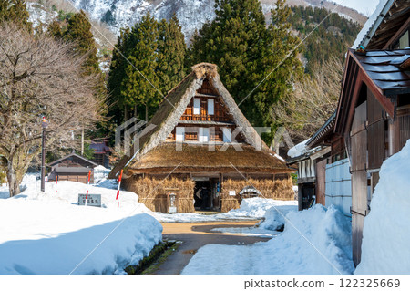 富山縣五箎山菅沼合掌造村，冬天 122325669