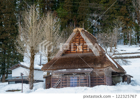 Ainokura Gassho-style Village [Toyama Prefecture] Winter 122325767