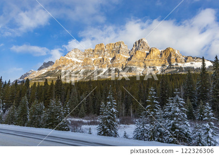 Castle Mountain (Banff National Park) 2 122326306