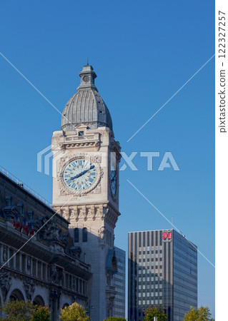 Clock tower of the Gare de Lyon in Paris Clock tower of the Gare de Lyon in Paris 122327257