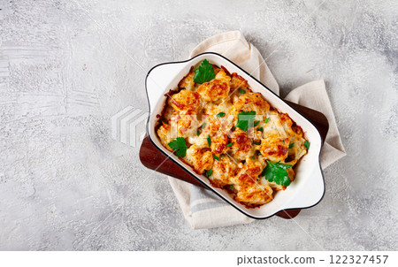baked cauliflower, in cream sauce, with cheese and spices, homemade, no people, baked cauliflower, in cream sauce, with cheese and spices, homemade, no people, 122327457