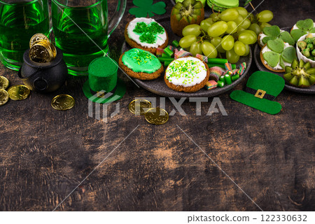 St. Patricks Day party food, green beer and shamrock 122330632