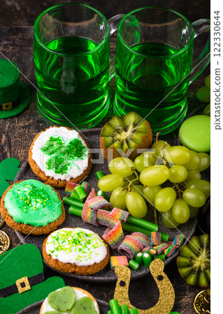 St. Patricks Day party food, green beer and shamrock 122330644