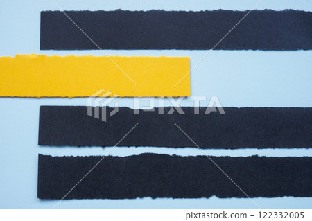 Black stripes and a yellow stripe as a symbol of uniqueness and positivity. 122332005