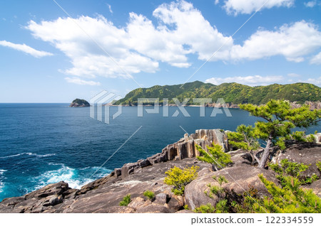 Senjojiki and Agozaki (Kumano Bay, Kumano City, Mie Prefecture) 122334559