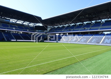 和平體育場,一個草坪美麗的足球場 和平體育場,一個草坪美麗的足球場 122334744