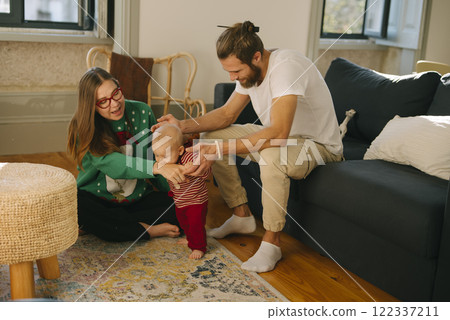 Joyful Family Moments Celebrating Babys Very First Steps, a Special Milestone in Life 122337211