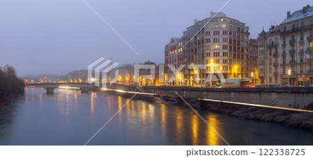 Grenoble at twilight 122338725