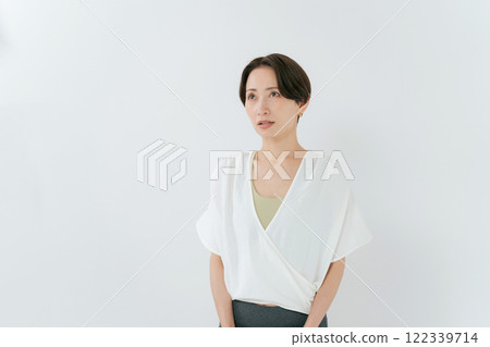 瑜伽服的女人 瑜伽服的女人 122339714