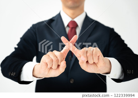 一個停止手勢的男人 122339994