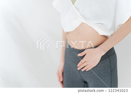 一個胃女人 122341023