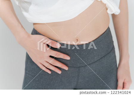 一個胃女人 122341024