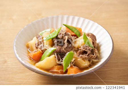 Basic Nikujaga (Beef and potatoes) 122341941