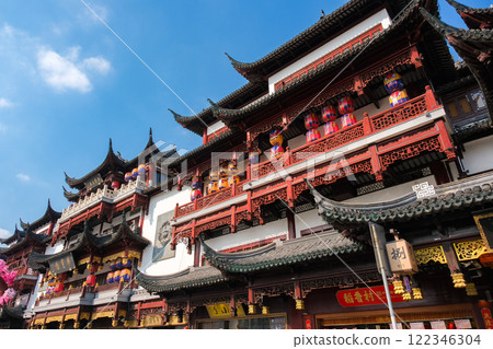 Yuyuan Shopping Mall, a tourist attraction in Shanghai, China Yuyuan Shopping Mall, a tourist attraction in Shanghai, China 122346304