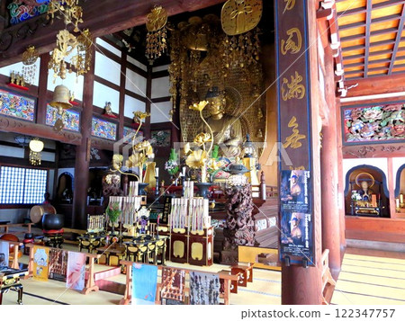Shaka Nyorai statue at Kuhonbutsu Joshinji Temple Shaka Nyorai statue at Kuhonbutsu Joshinji Temple 122347757
