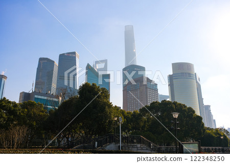 中國上海浦東新區陸家嘴的摩天大樓 中國上海浦東新區陸家嘴的摩天大樓 122348250