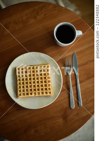自製華夫餅、熱咖啡和小吃 自製華夫餅、熱咖啡和小吃 122348882