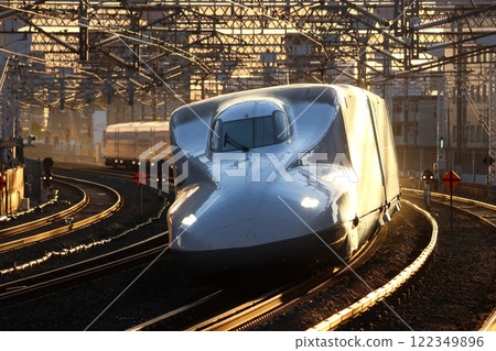 [JR東海]晚間N700系列「Nozomi」（東海道新幹線：濱松站） 122349896