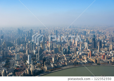 中國上海，從上海市中心的觀景台看到的城市景觀 122352350