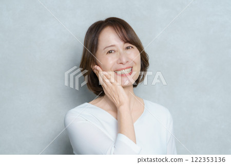 中年女性美容抗老肖像 中年女性美容抗老肖像 122353136