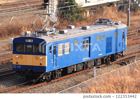 JNR 145 series train: Kumoya 145 towing vehicle 122353442