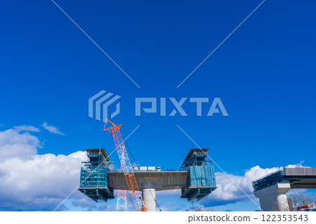 Osaka Prefecture, Yodo River left bank riverbed, Shin-Meishin Expressway Yodo River Bridge cantilever construction work 122353543