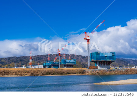 Osaka Prefecture Yodo River riverbed New Meishin Yodo River Bridge construction 122353546