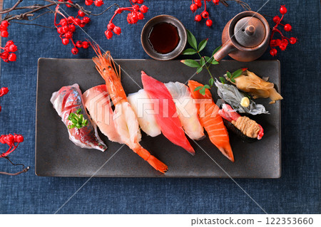 Individual portions of sushi, nigiri sushi, horse mackerel, tuna, shrimp, salmon, shirasu gunkan, etc. 122353660