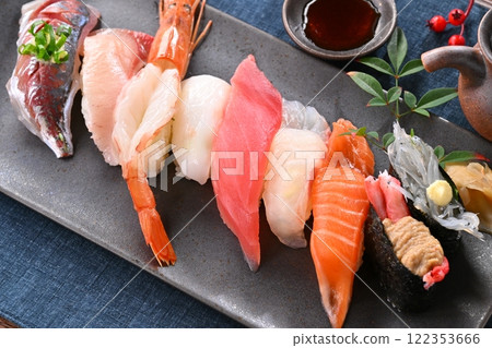 Individual portions of sushi, nigiri sushi, horse mackerel, tuna, shrimp, salmon, shirasu gunkan, etc. 122353666