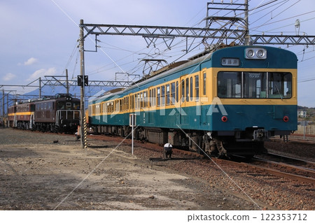 Sangi Railway 101 series train (formerly Seibu 401 series) entering a nostalgic train depot_Photo taken on December 13, 2024 Sangi Railway 101 series train (formerly Seibu 401 series) entering a nostalgic train depot_Photo taken on December 13, 2024 122353712