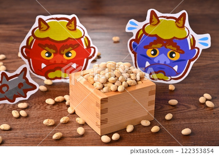 Setsubun, demon mask and beans in a wooden box 122353854