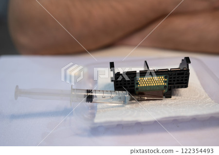 The print head of the printer is ready for cleaning 122354493